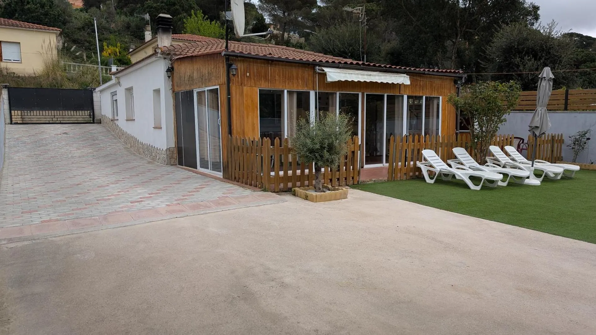 בית נופש הוילה יורט דה מאר Casa M&D ספרד